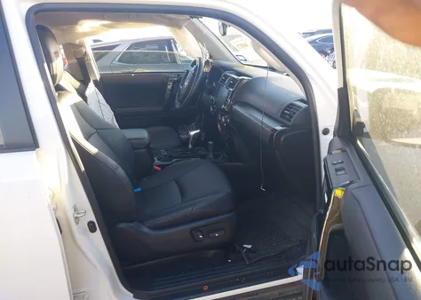 2023 Toyota 4Runner Trd Off Road Premium z USA, uszkodzony, nr VIN JTERU5JR2P6118964